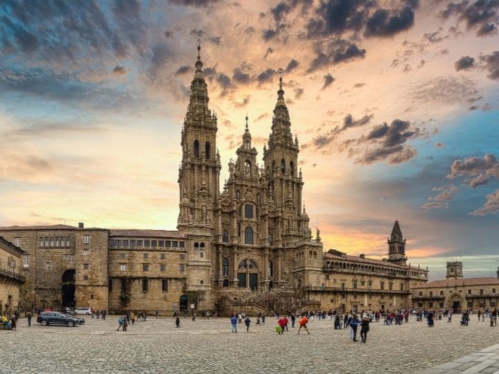 cattedrale-di-Santiago-di-Compostela-e-Praza-do-Obradoiro