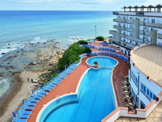 carlton-hotel-riviera-piscina