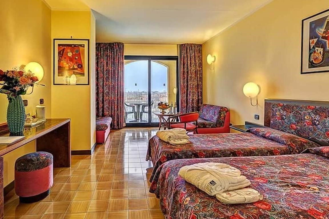 hotelcaesarpalace-camera