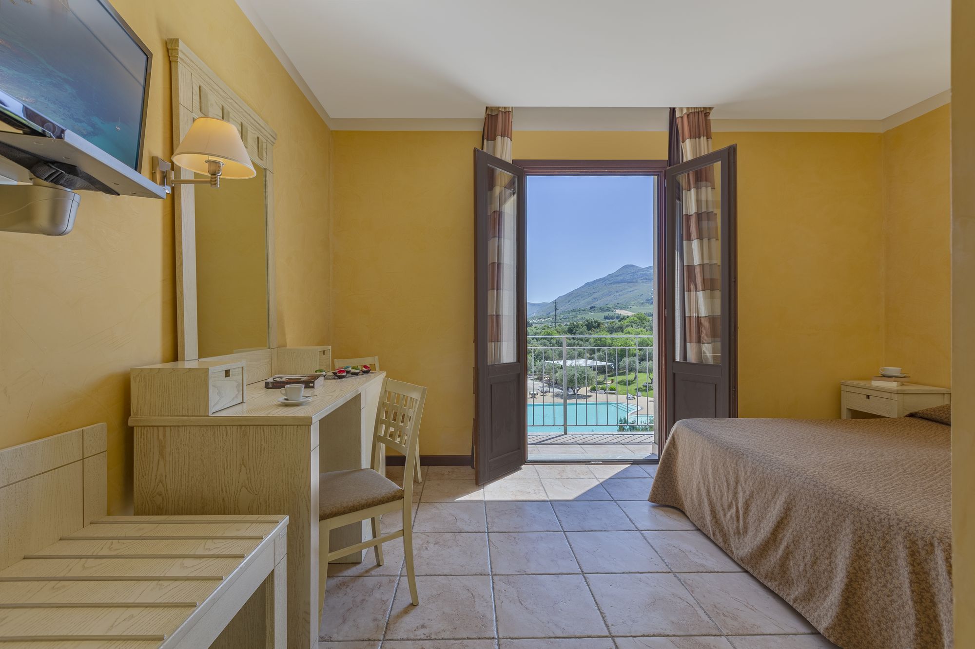 villa zina room