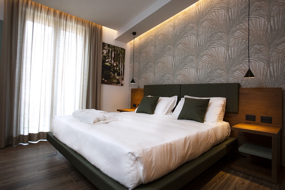 DONNA VI MATRIMONIALE