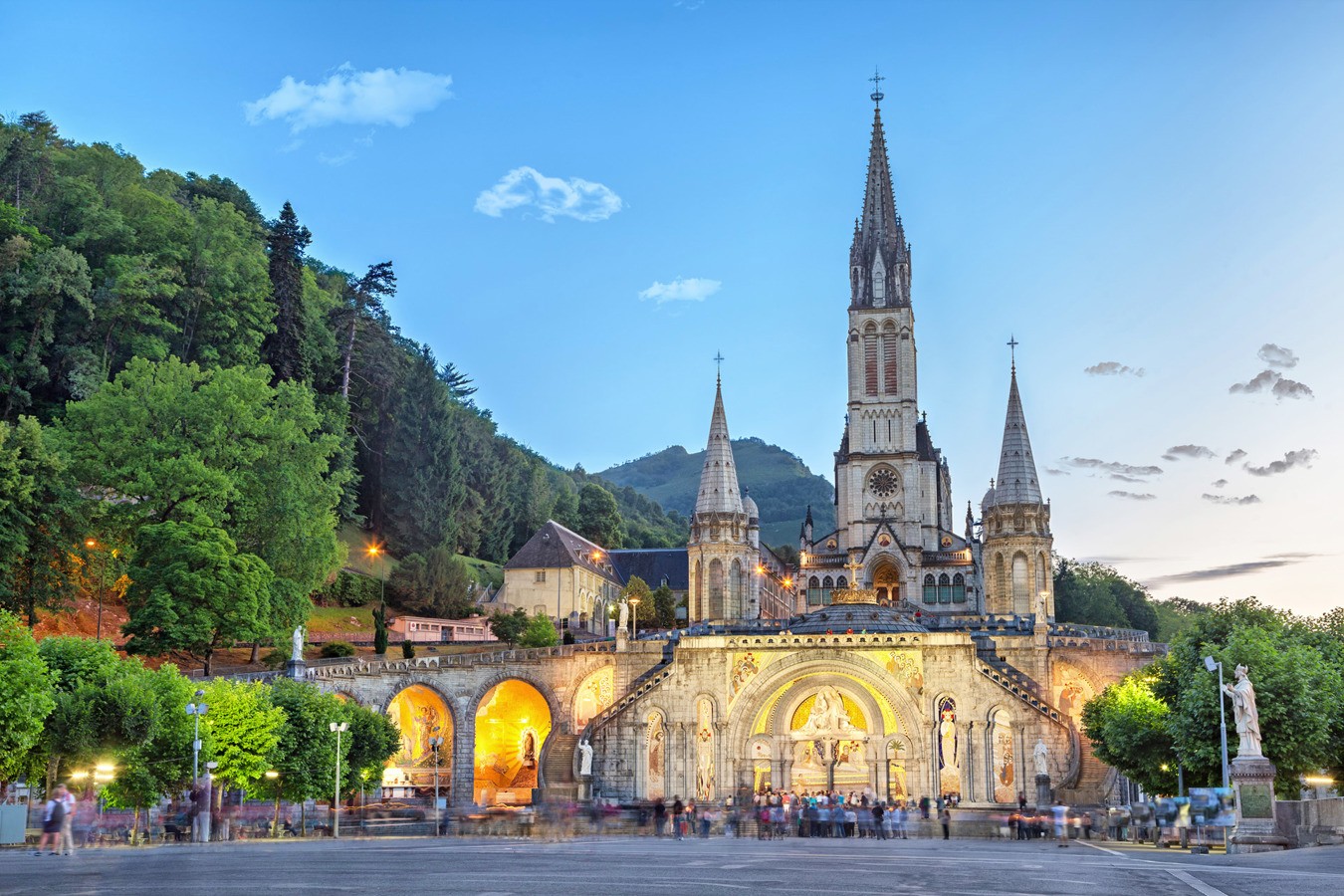 lourdes-santuario-hd